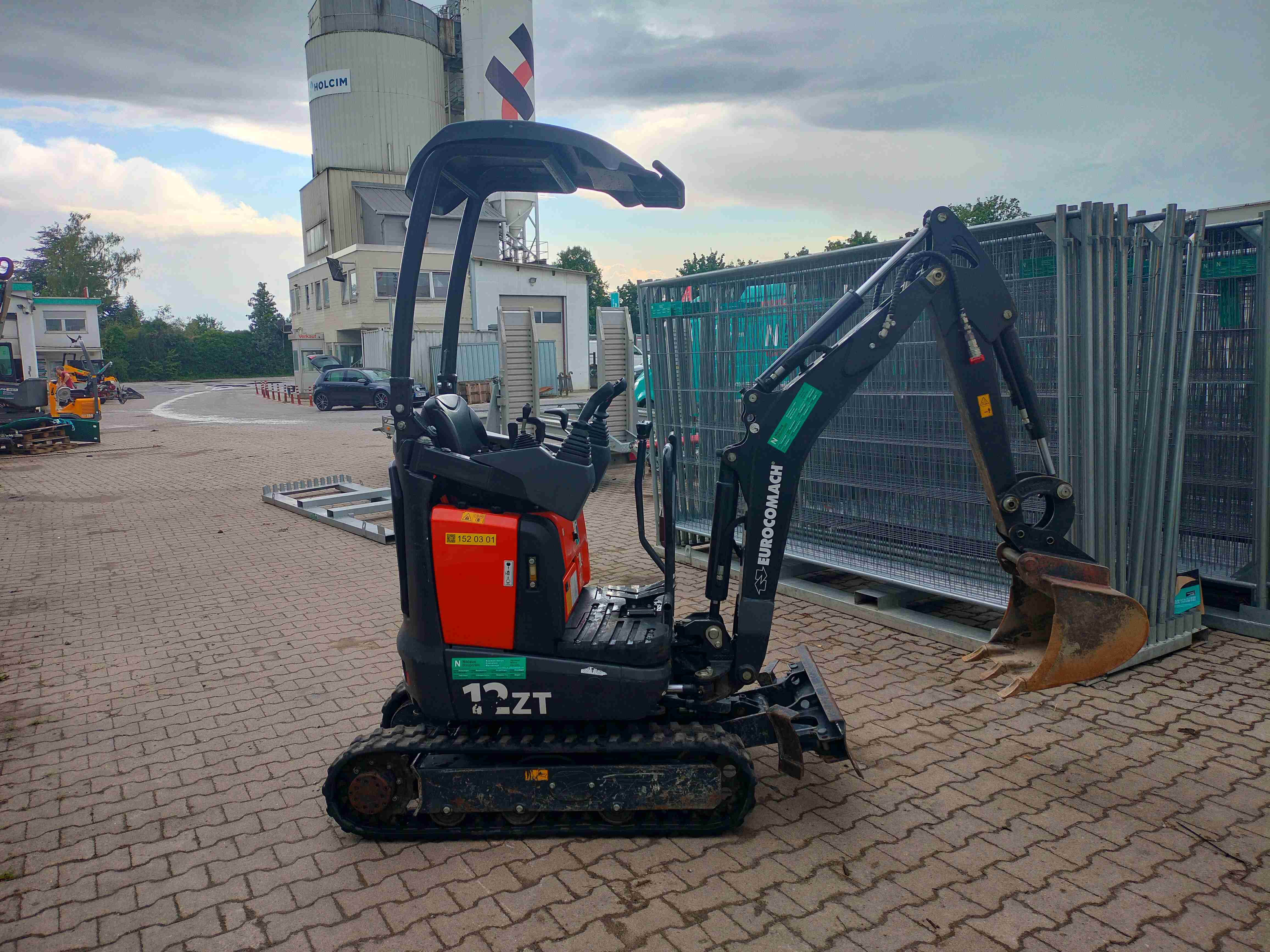Minibagger EUROCOMACH ES 12 ZT Minibagger EUROCOMACH ES 12 ZT gebraucht kaufen