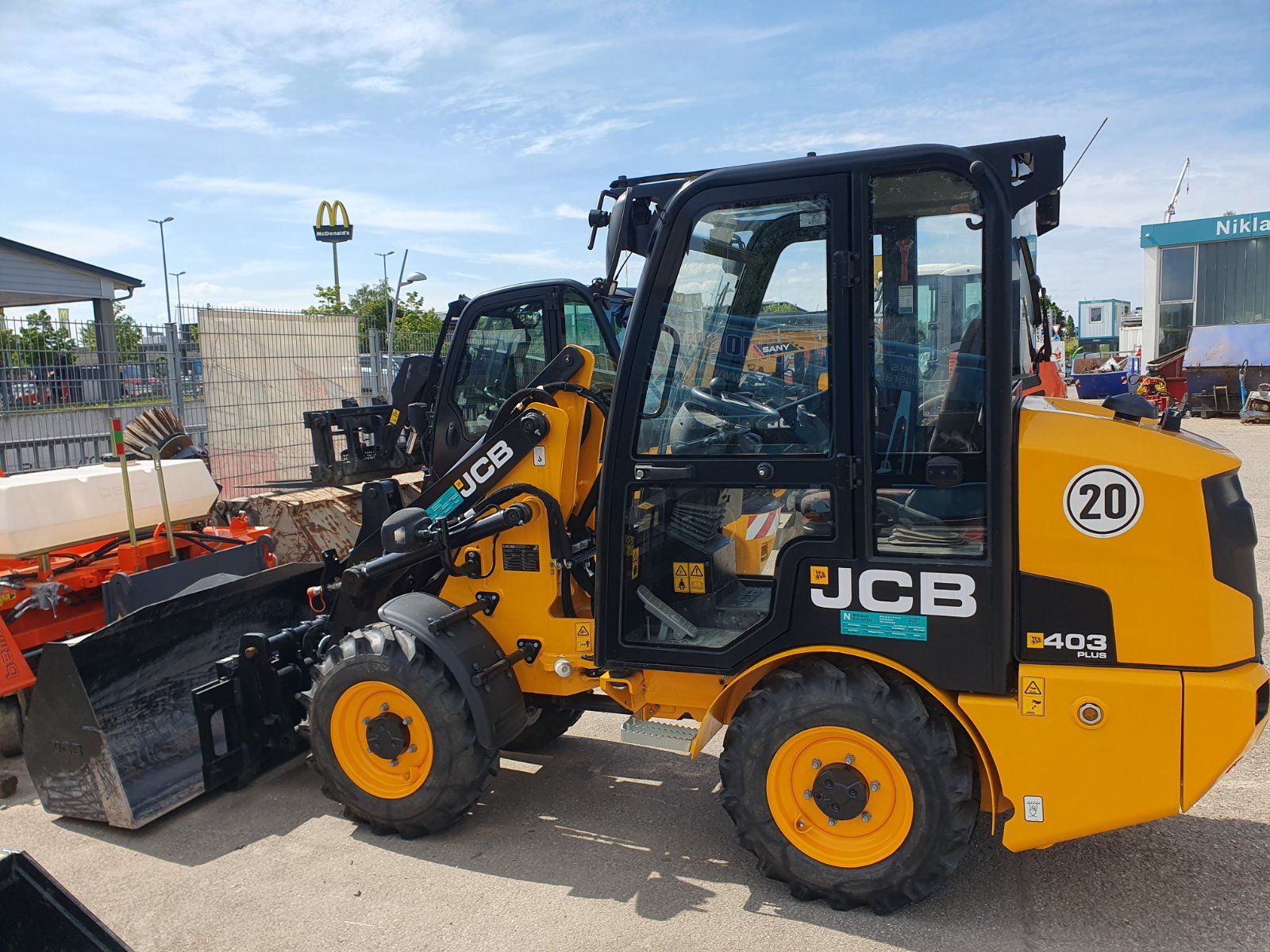 Radlader/Hoflader/Knicklader JCB 403 Plus mit Schmalbereifung Vorführmaschine Radlader/Hoflader/Knicklader JCB 403 Plus mit Schmalbereifung Vorführmaschine gebraucht kaufen