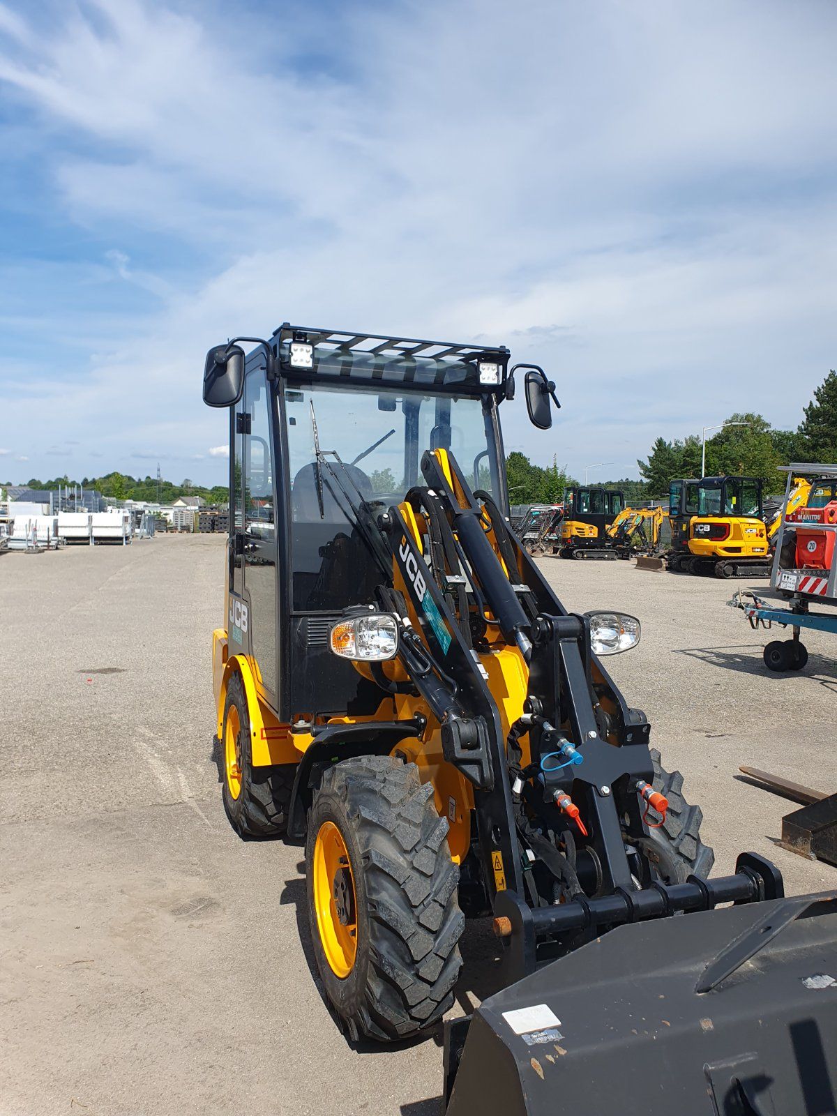 Radlader/Hoflader/Knicklader JCB 403 Plus mit Schmalbereifung Vorführmaschine Radlader/Hoflader/Knicklader JCB 403 Plus mit Schmalbereifung Vorführmaschine gebraucht kaufen