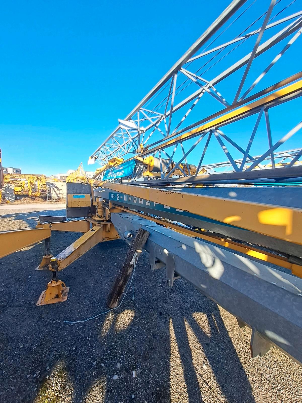 Baukran Potain HD 16C Baukran Potain HD 16C gebraucht kaufen