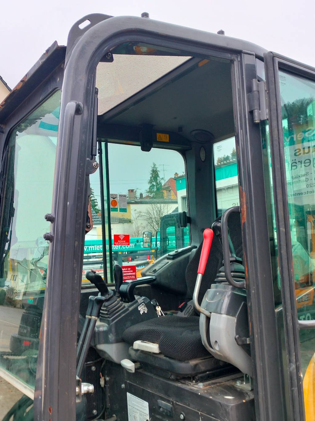 Minibagger KATO (IHI) 30V4 Minibagger KATO (IHI) 30V4 gebraucht kaufen