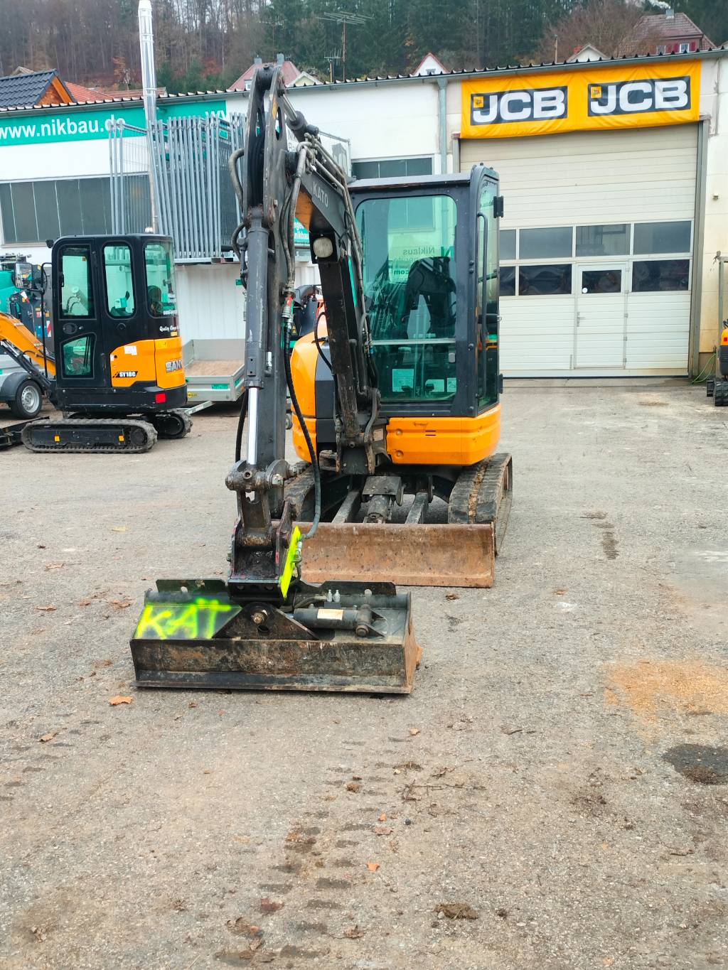 Minibagger KATO (IHI) 30V4 Minibagger KATO (IHI) 30V4 gebraucht kaufen