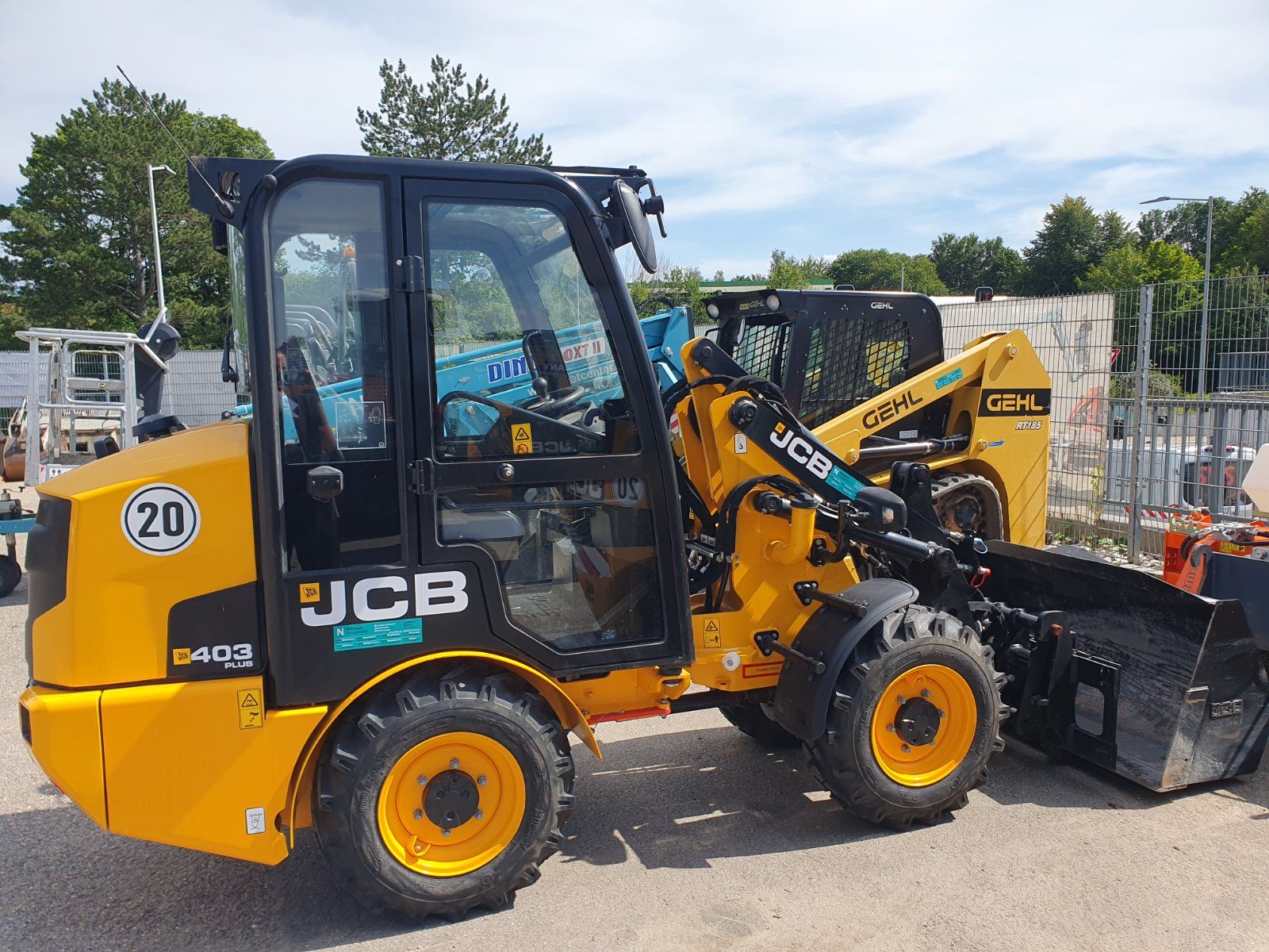 Radlader/Hoflader/Knicklader JCB 403 Plus mit Schmalbereifung Vorführmaschine Radlader/Hoflader/Knicklader JCB 403 Plus mit Schmalbereifung Vorführmaschine gebraucht kaufen