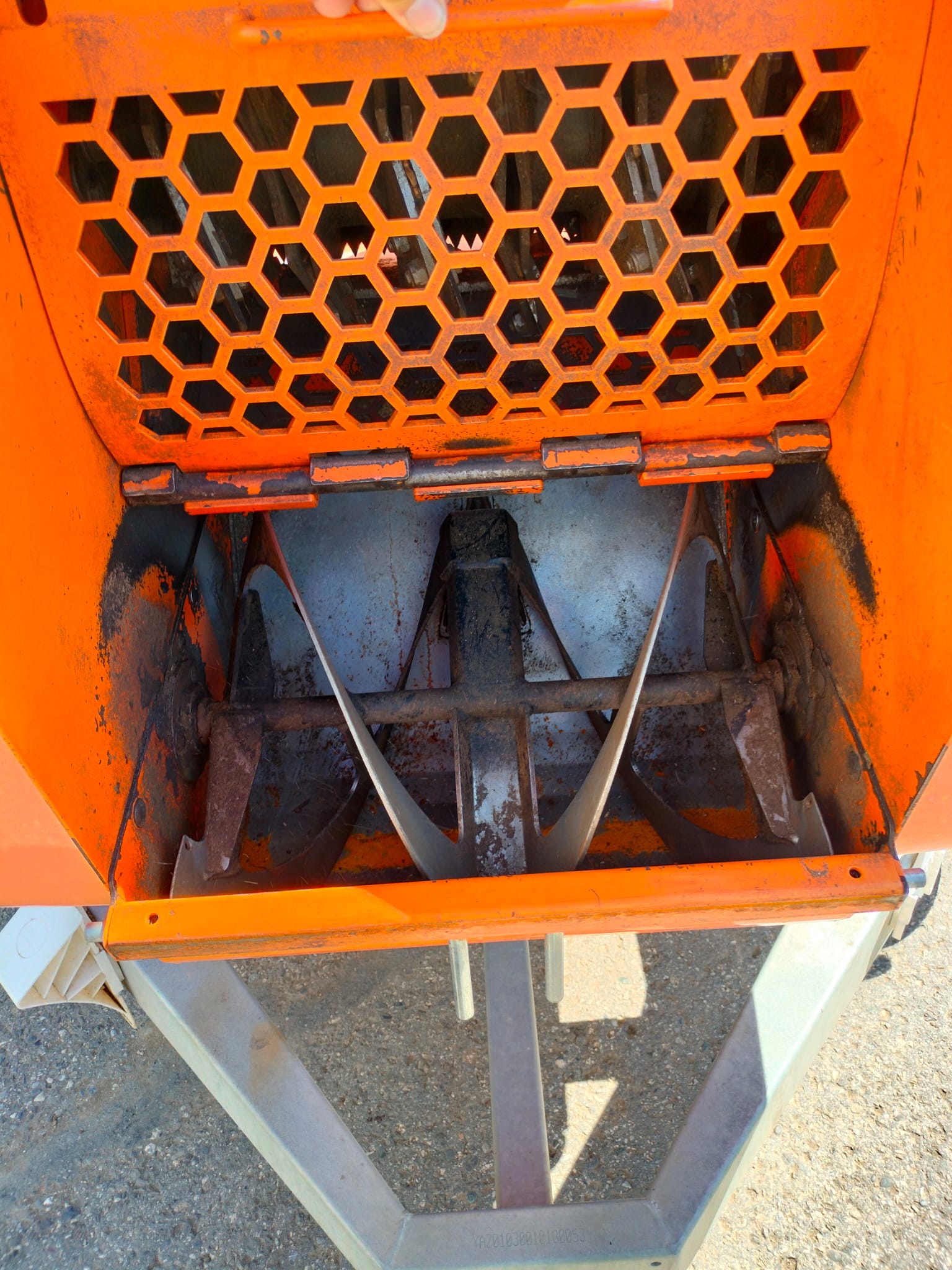 Häcksler gebraucht kaufen Häcksler Holzzerkleinerer Eliet Mega Prof gebraucht kaufen