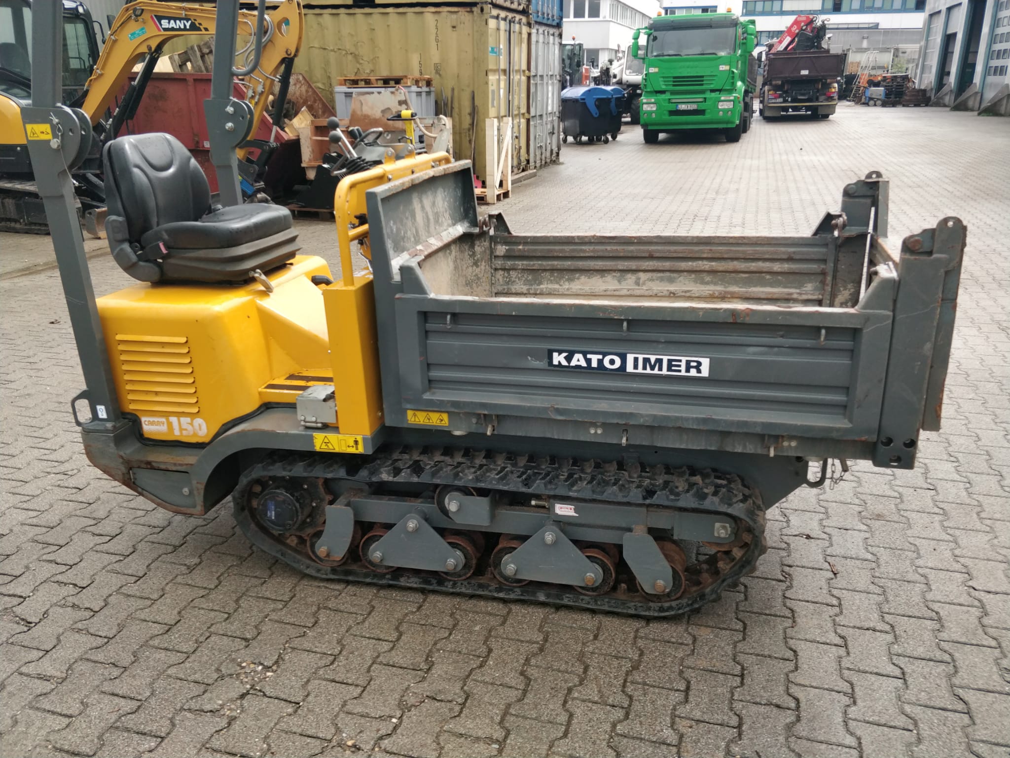 Raupendumper (Dreiseitenkipper) KATO (IHI) Carry 150 Raupendumper (Dreiseitenkipper) KATO (IHI) Carry 150 gebraucht kaufen