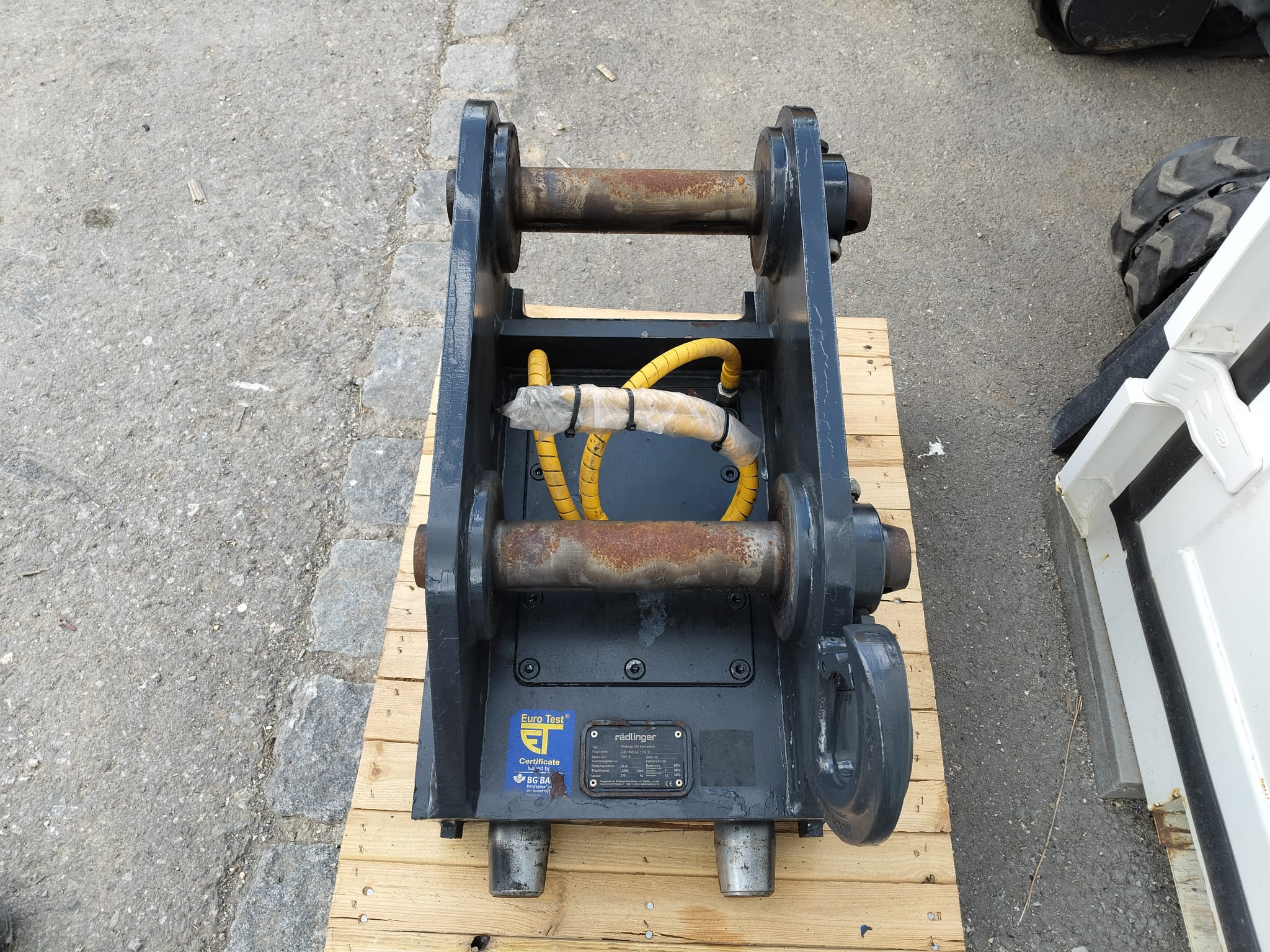 Rädlinger Schnellwechsler HS-10 hydraulisch passend JCB Rädlinger Schnellwechsler "Powertilt" HS-10 hydraulisch passend JCB gebraucht kaufen