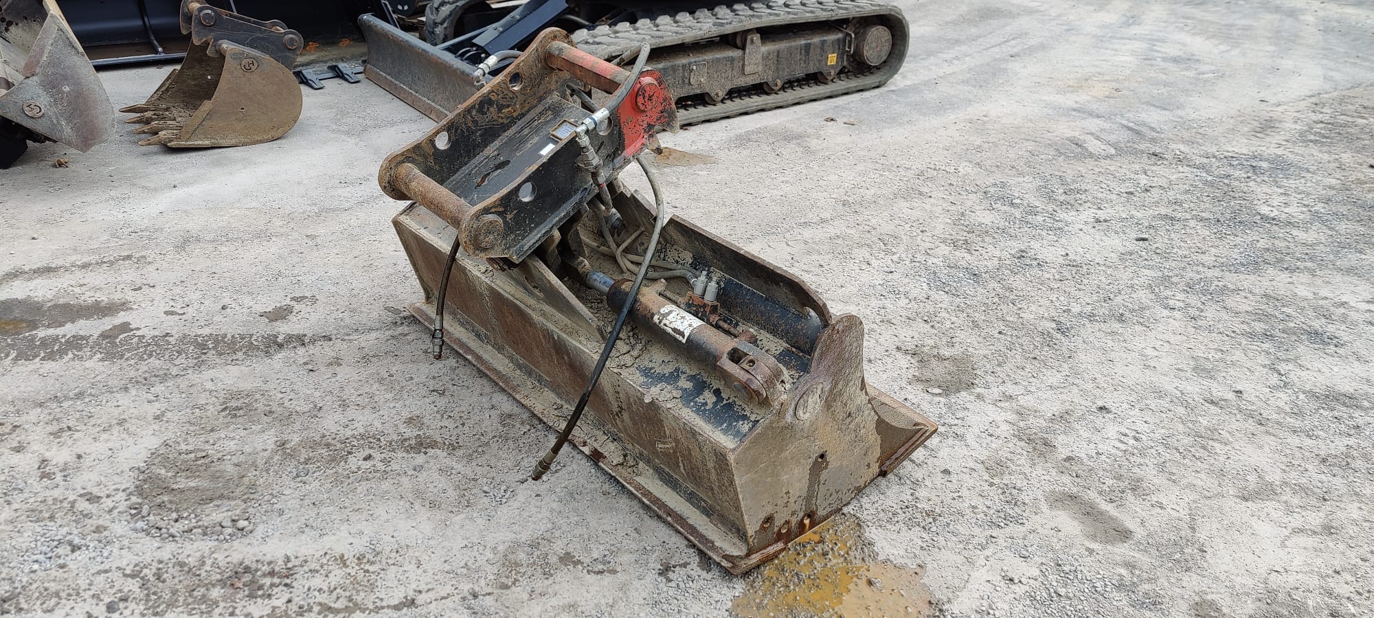 Böschungslöffel schwenkbar MS08