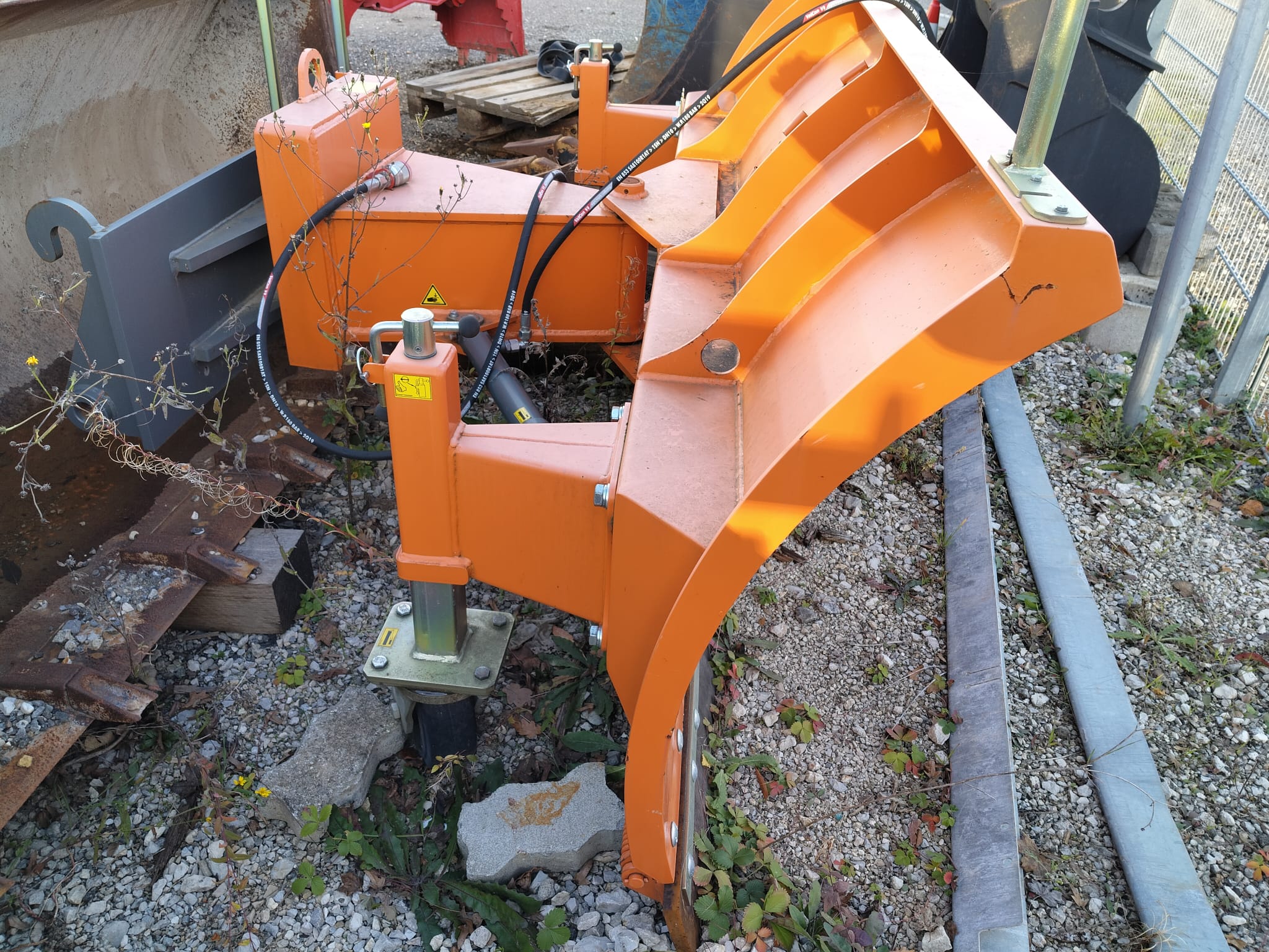 Schneeschild bema 1100 Typ 2250 mit Atlas Aufnahme