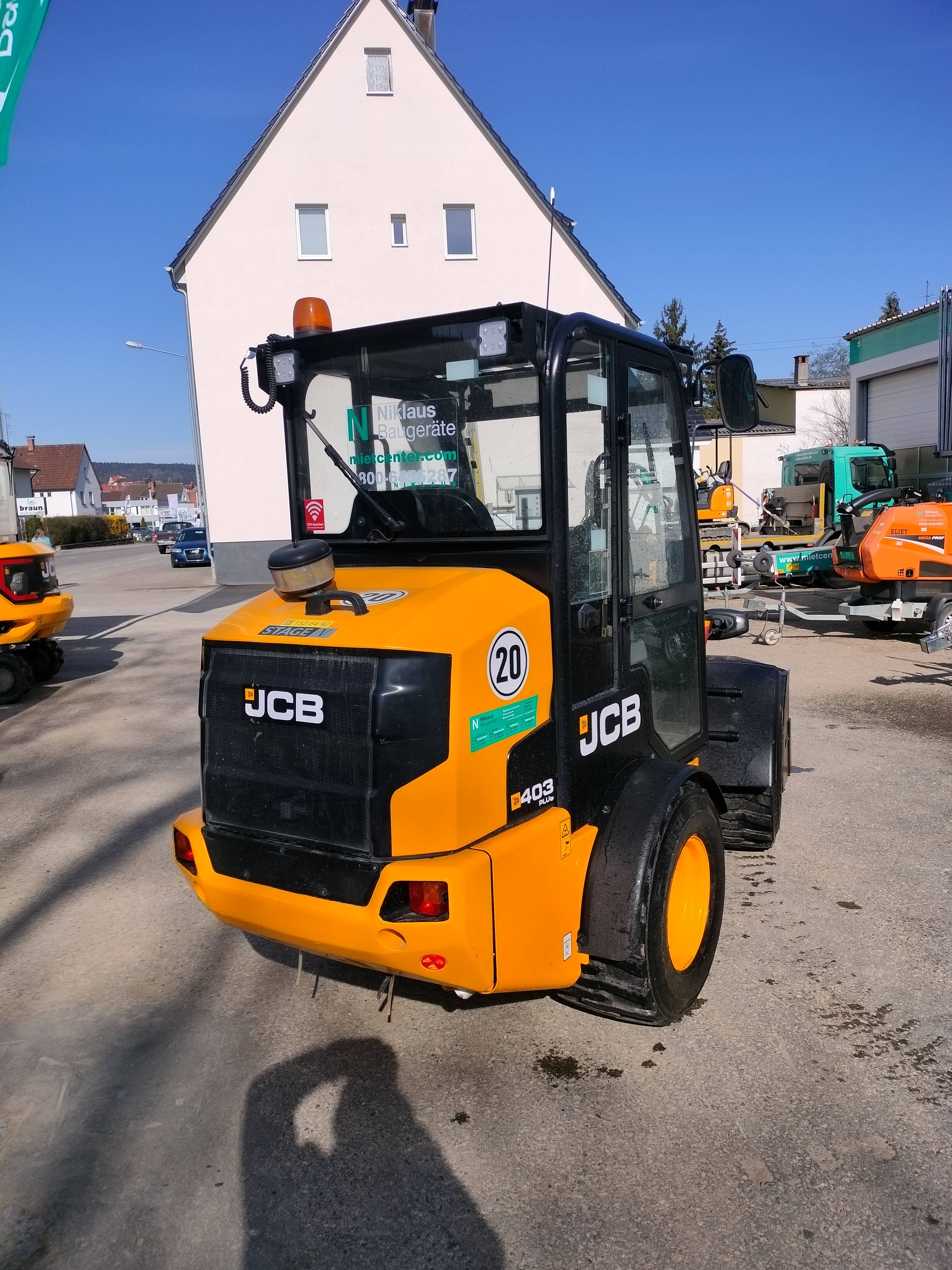 JCB Knicklader von hinten