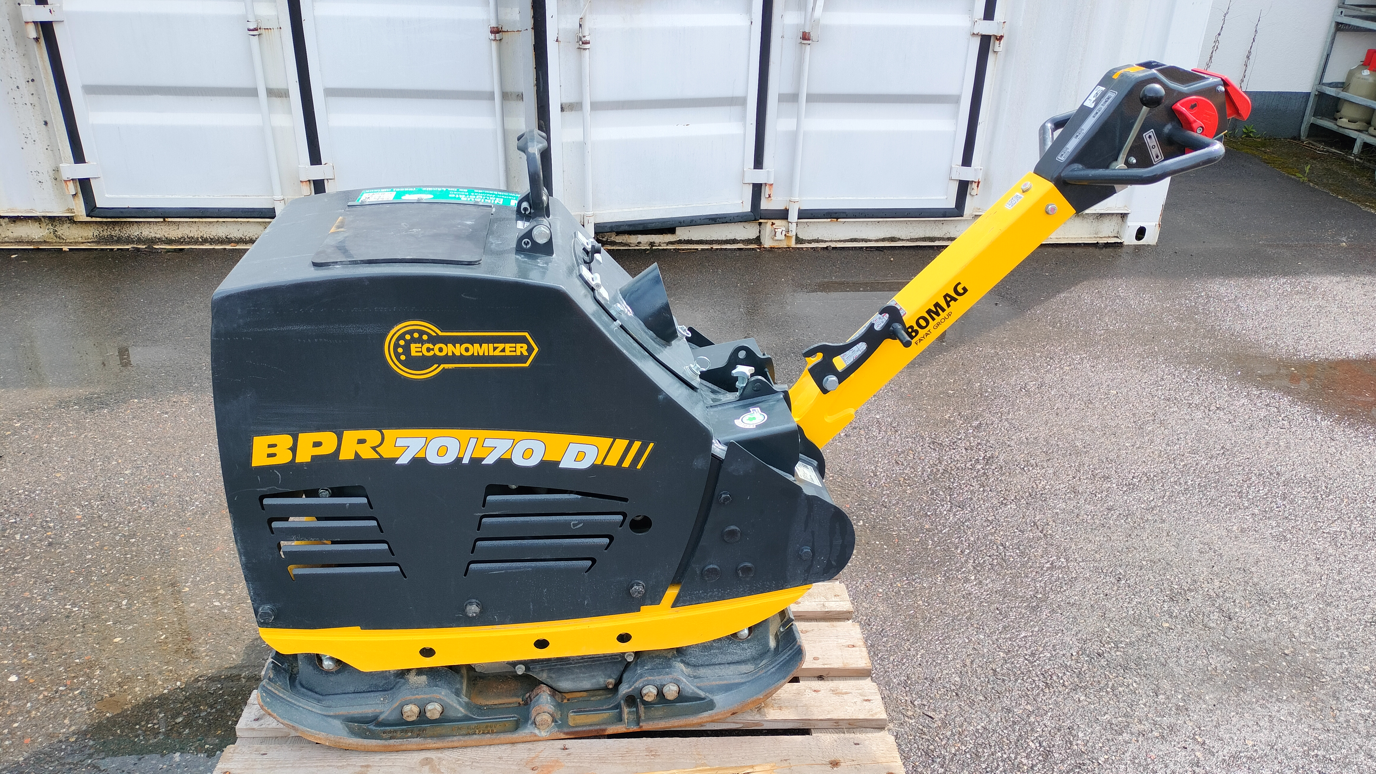 Rüttelplatte Bomag 70/70 D mit Economizer (Verdichtungsanzeige) und Tipcontrol gebraucht kaufen