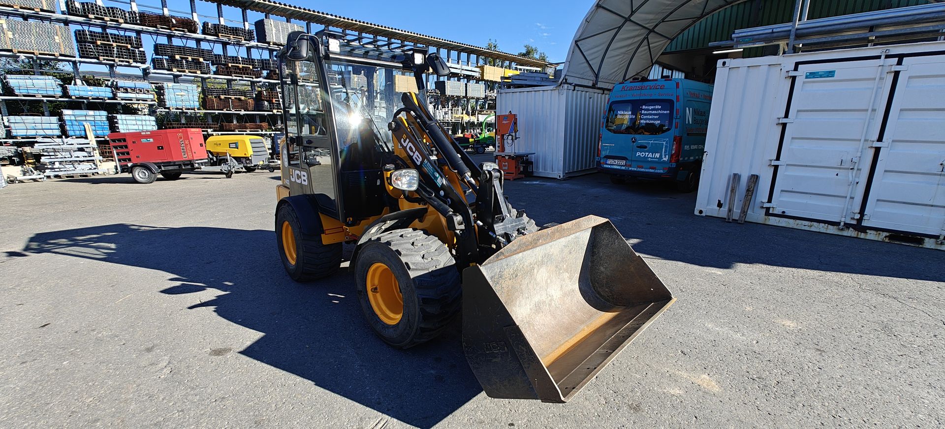 Gebrauchter Hoflader kaufen