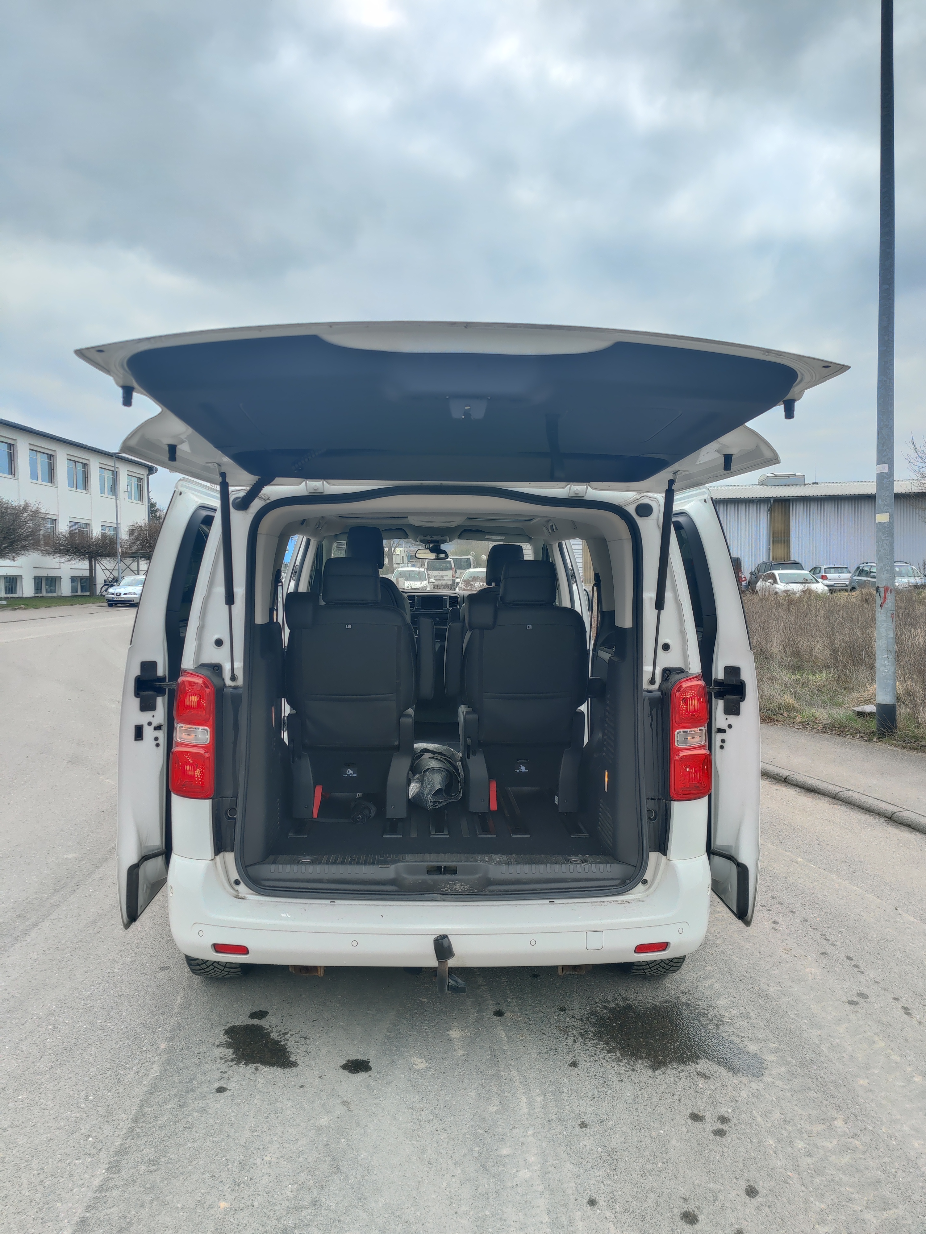 Bus Opel Zafira Life 150 PS 7 Sitzer Bus Opel Zafira Life 150 PS 7 Sitzer gebraucht kaufen