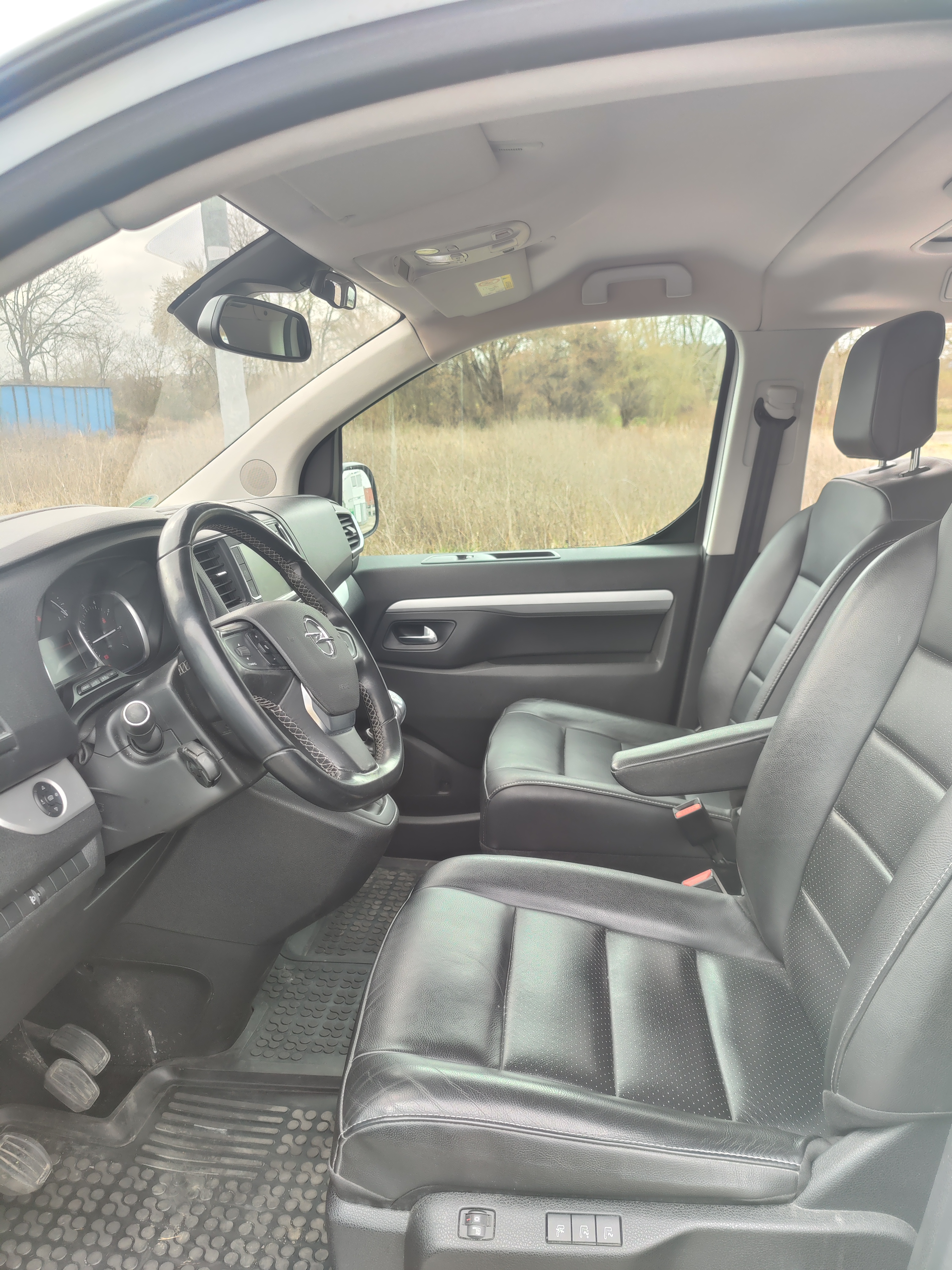 Bus Opel Zafira Life 150 PS 7 Sitzer Bus Opel Zafira Life 150 PS 7 Sitzer gebraucht kaufen