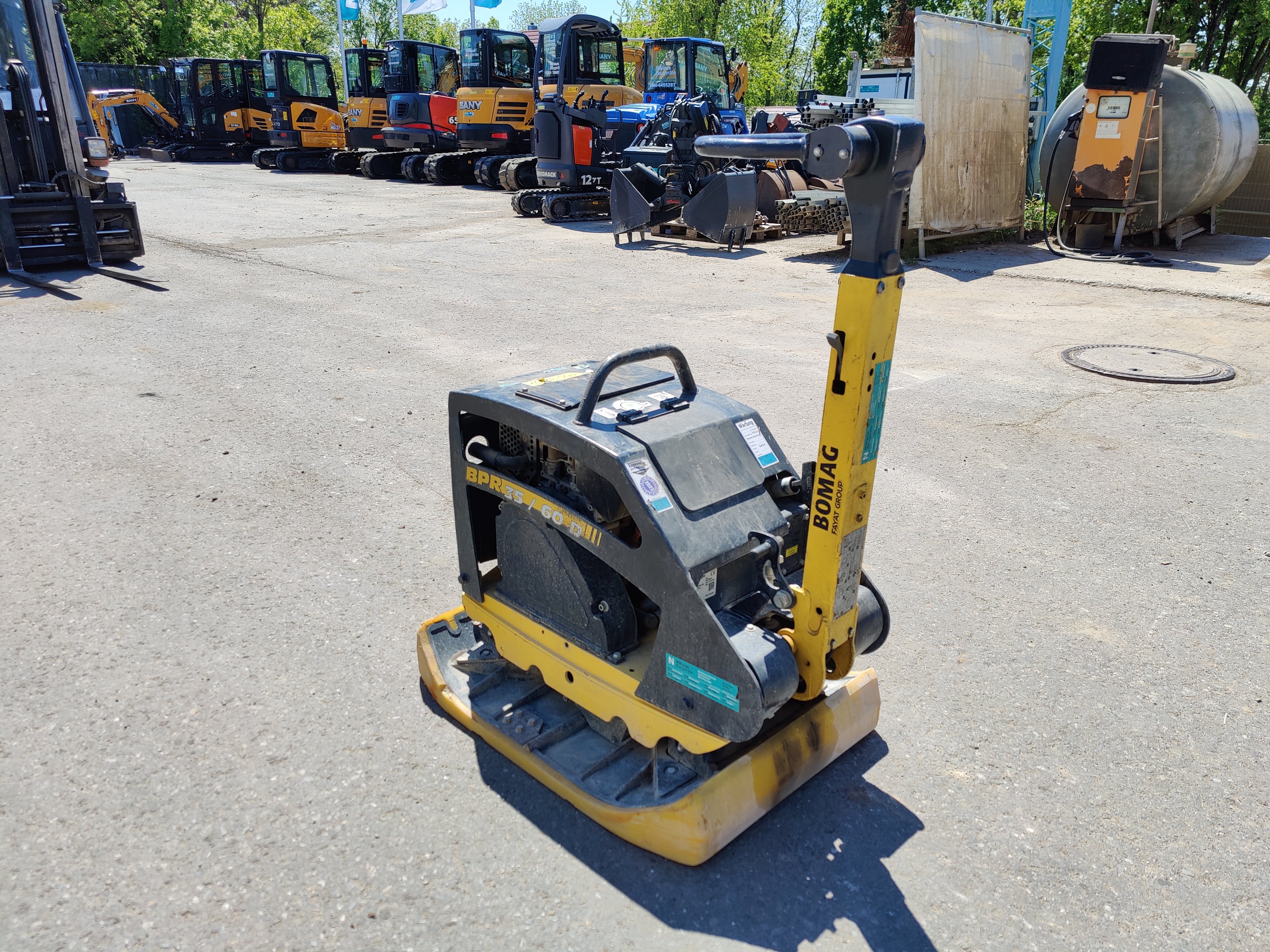 Rüttelplatte BOMAG BPR 35/60 D/H Stoneguard Rüttelplatte BOMAG BPR 35/60 D/H Stoneguard gebraucht kaufen