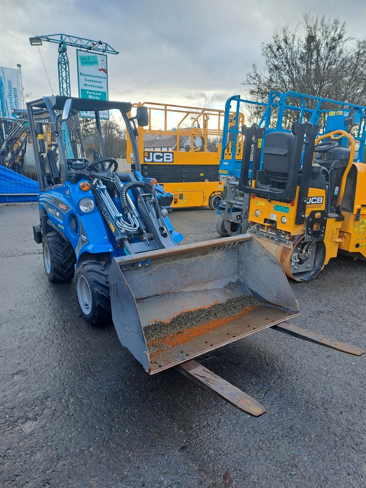 Radlader/Knicklader/Hoflader MultiOne 5.3 Radlader/Knicklader/Hoflader MultiOne 5.3 gebraucht kaufen