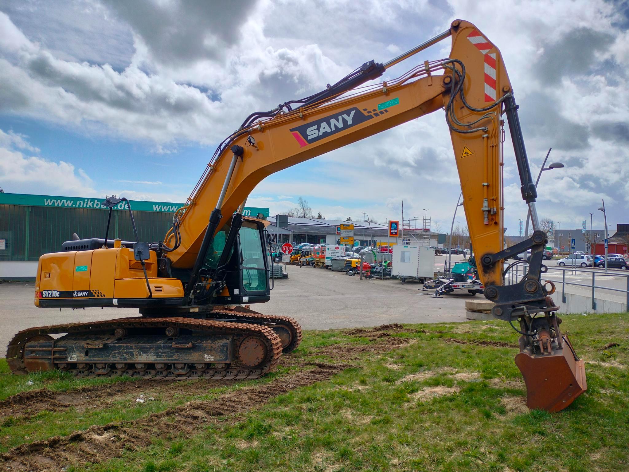 Raupenbagger Sany SY 215C Raupenbagger Sany SY 215C mit Oilquick gebraucht kaufen