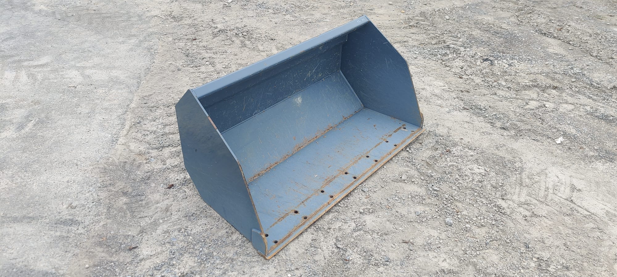 Gebrauchtgerät Multione Standardschaufel Plus 130 HD Breite 1.300 mm-Volumen 272 L Gebrauchtgerät Multione Standardschaufel Plus 130 HD Breite 1.300 mm-Volumen 272 L gebraucht kaufen