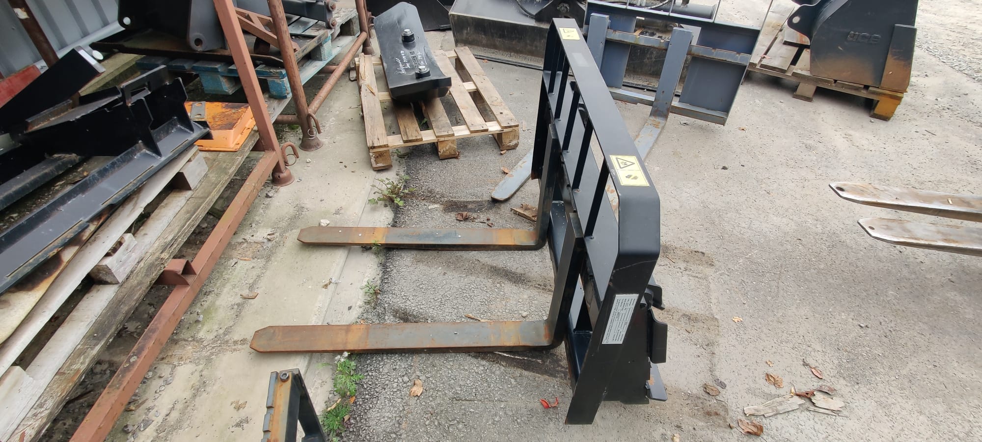 MANITOU Palettengabel (Zinkenlänge 1.000mm) Skid Steer (Bobcat/Attach) gebraucht kaufen