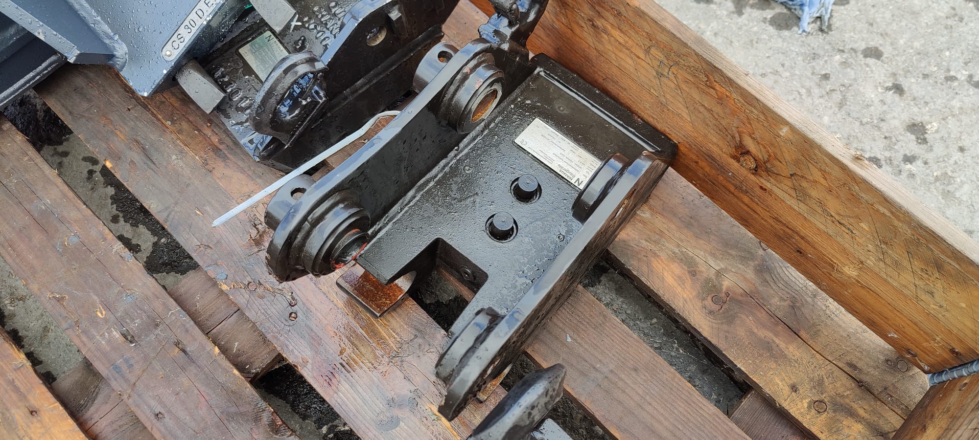 Schnellwechsler Henle QC03Hp hydraulisch doppelwirkend passend zu KATO 33V5 Schnellwechsler Henle QC03Hp hydraulisch doppelwirkend passend zu KATO 33V5