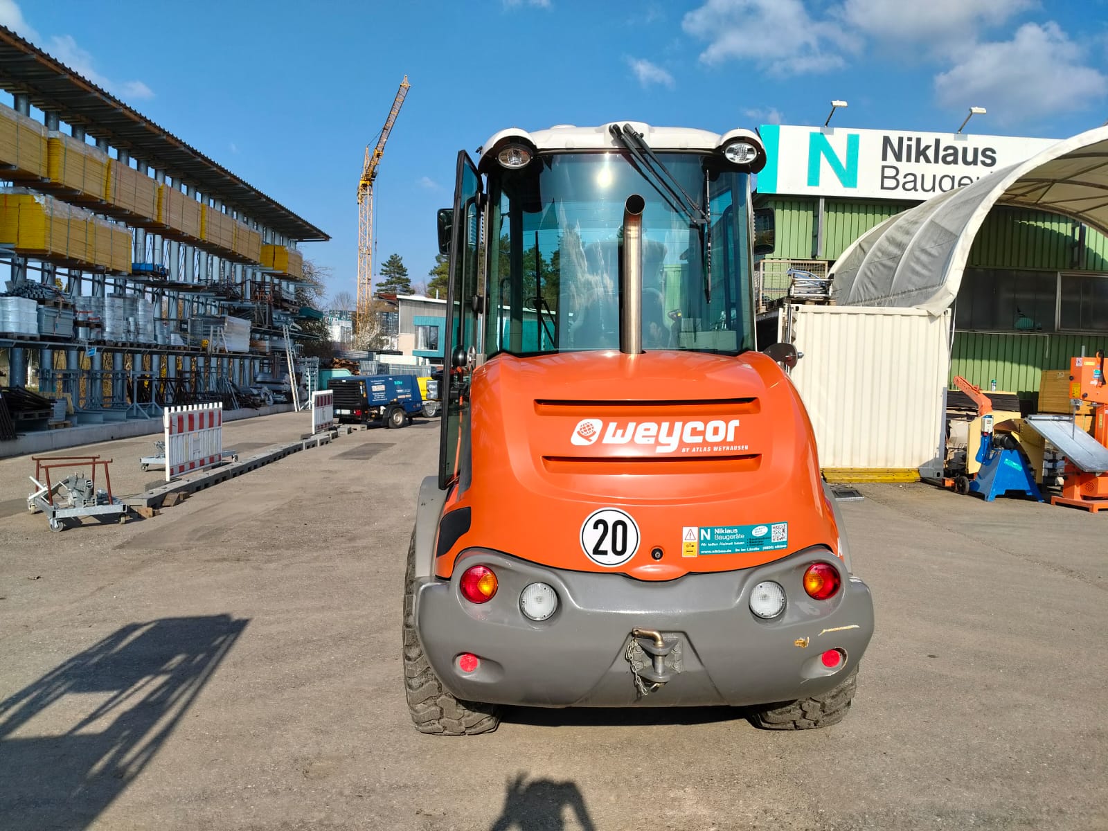 Von hinten WEYCOR Radlader AR 440