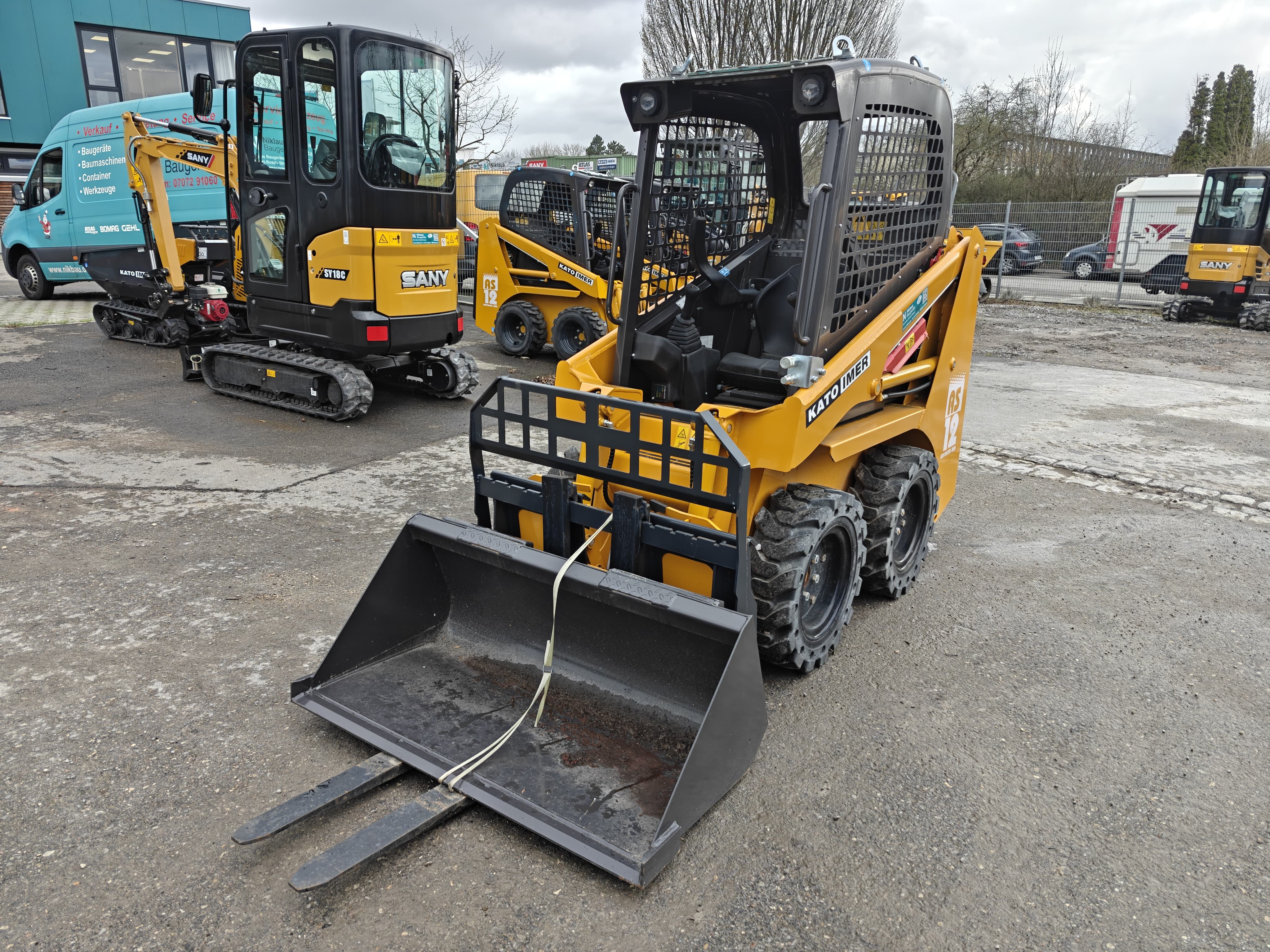 Kompaktlader KATO AS12 Lagermaschine NEU