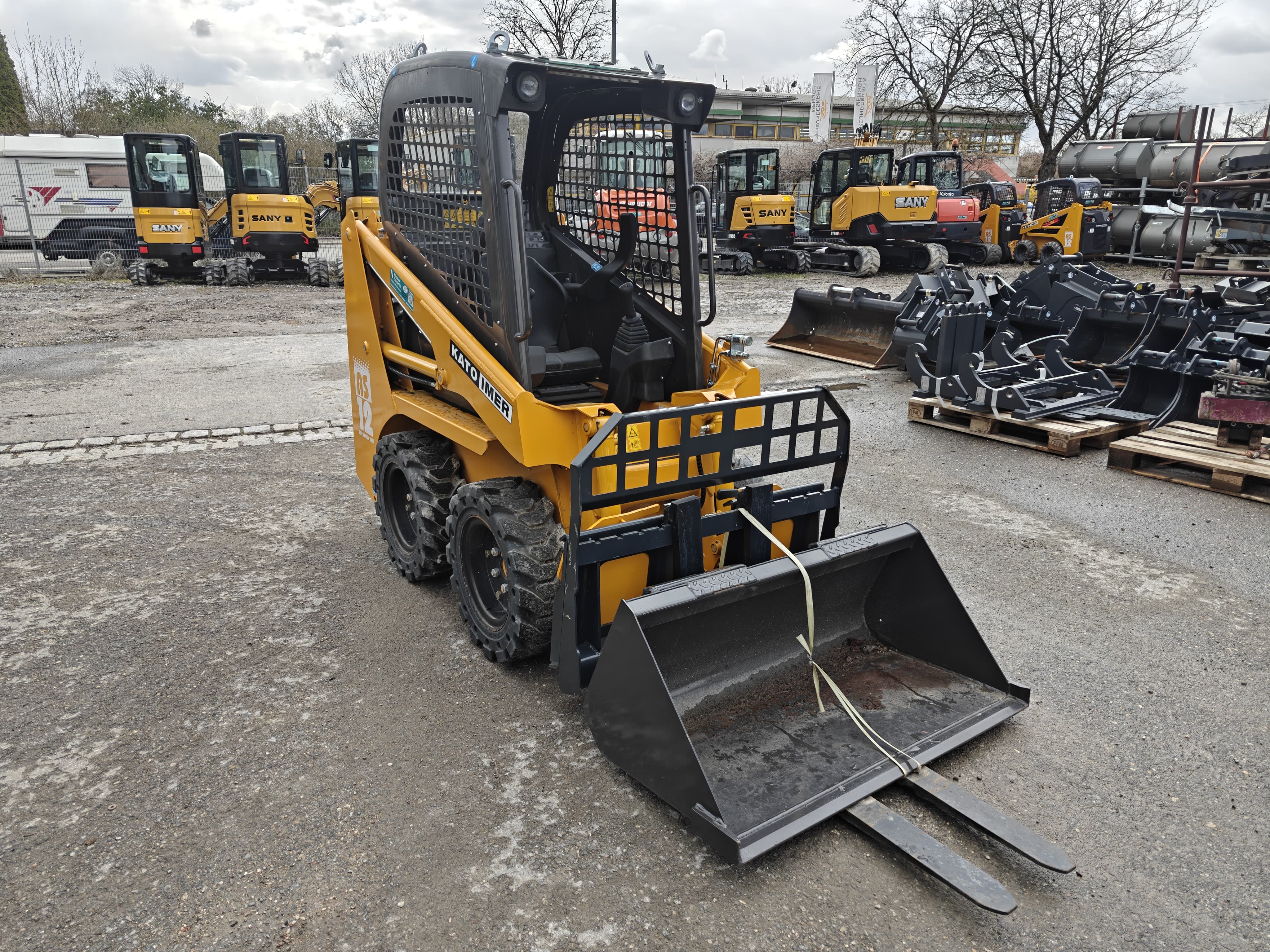 Kompaktlader KATO AS12 Lagermaschine NEU