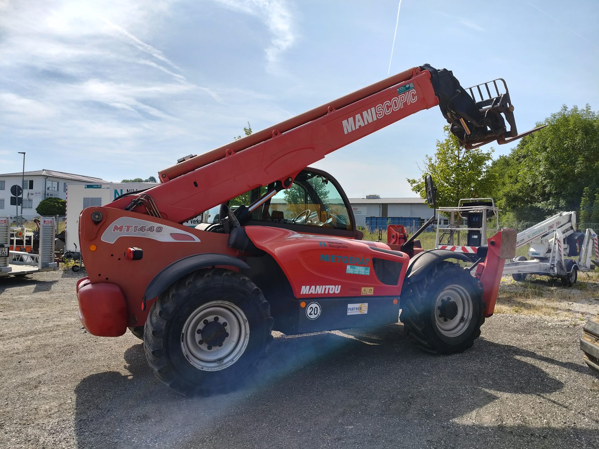 Teleskoplader Manitou 1440 gebraucht kaufen