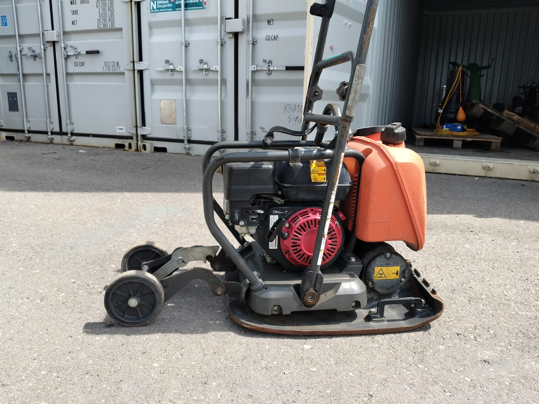 Vorwärtslaufende Rüttelplatte kaufen