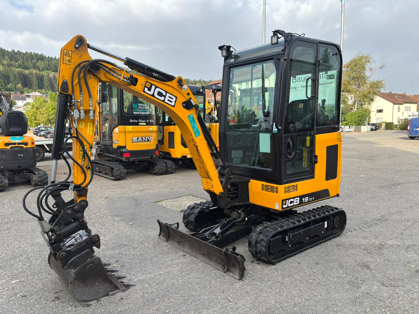 Niklaus Minibagger JCB 19C-1 mit Powertilt