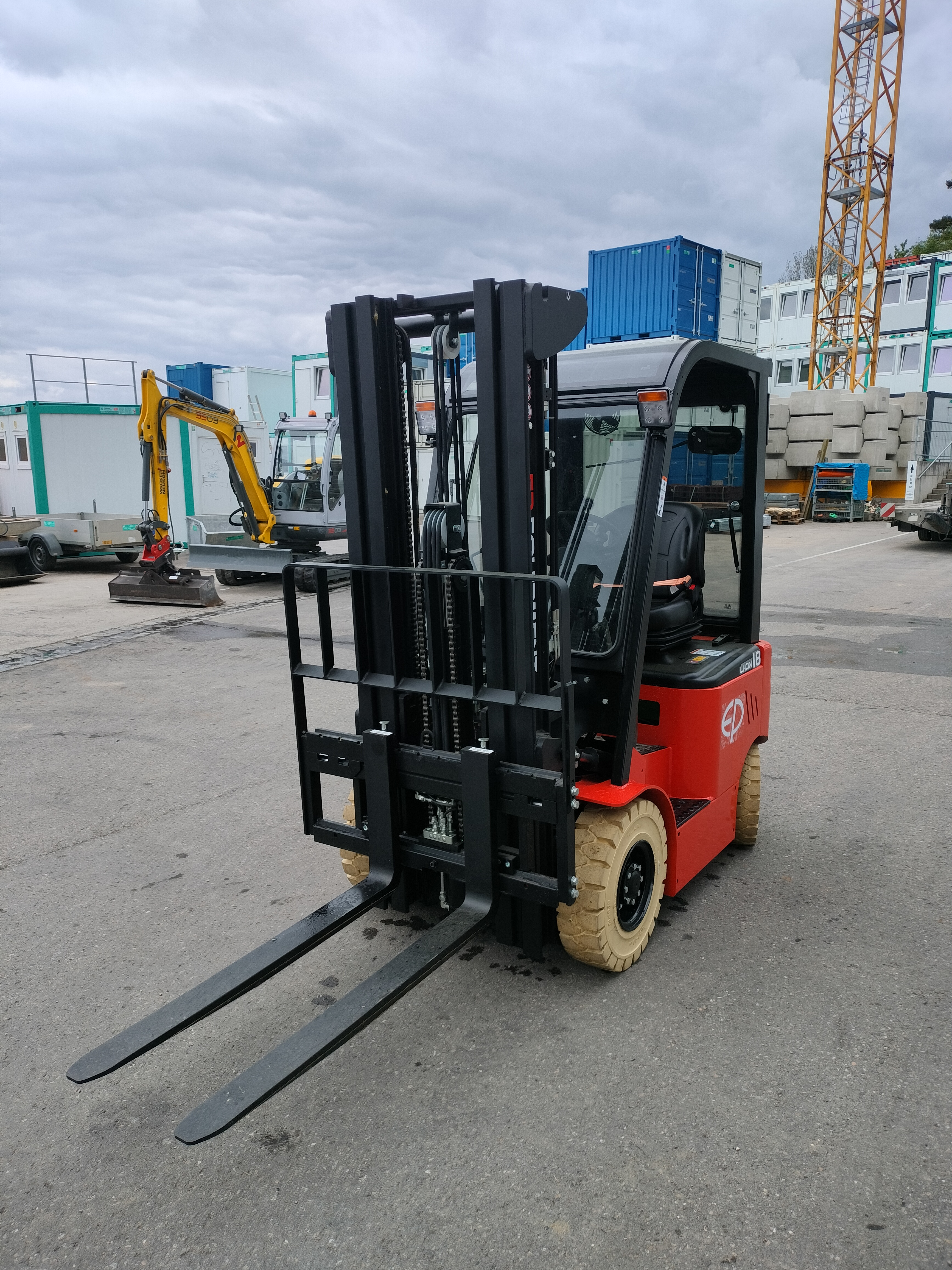 Gabelstapler EP EFL 181