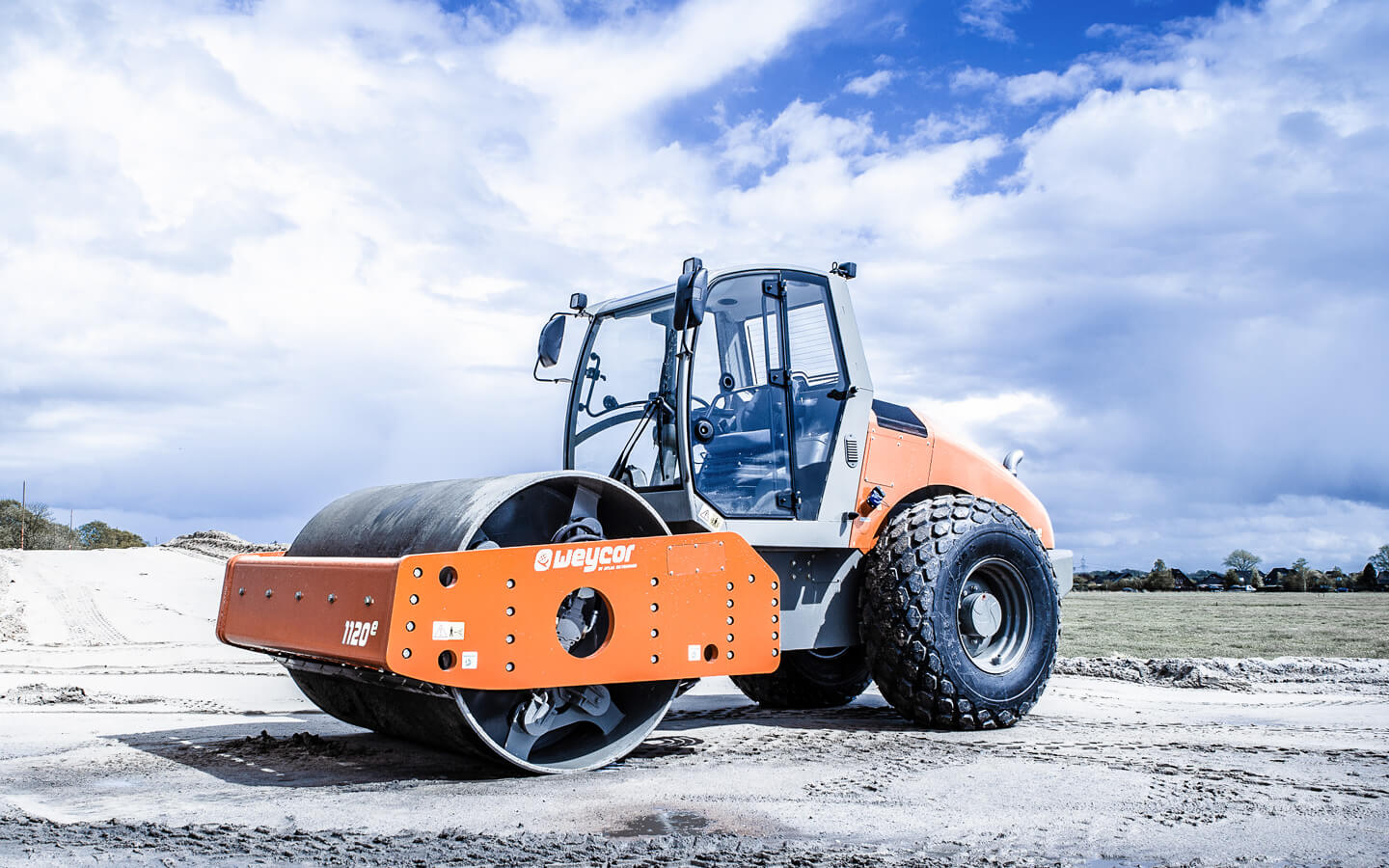 ATLAS AW 1120 e Walzenzug ATLAS AW 1120 e Walzenzug / Walzenzug ATLAS AW 1120 e mieten bei Niklaus Baugeräte mieten