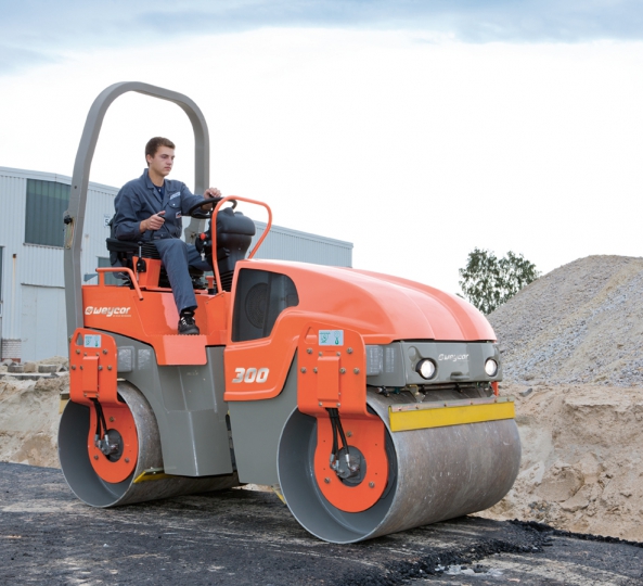 Weycor Walze AW 300 Weycor Walze AW 300 Nilkaus Baugeräte