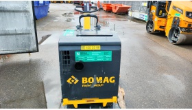 Rüttelplatte Bomag 70/70 D mit Economizer (Verdichtungsanzeige) und Tipcontrol gebraucht kaufen